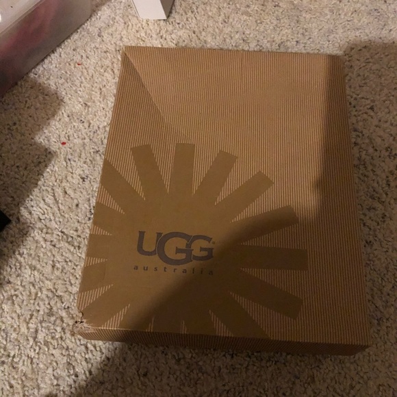 Ugg Boots - Picture 6 of 6